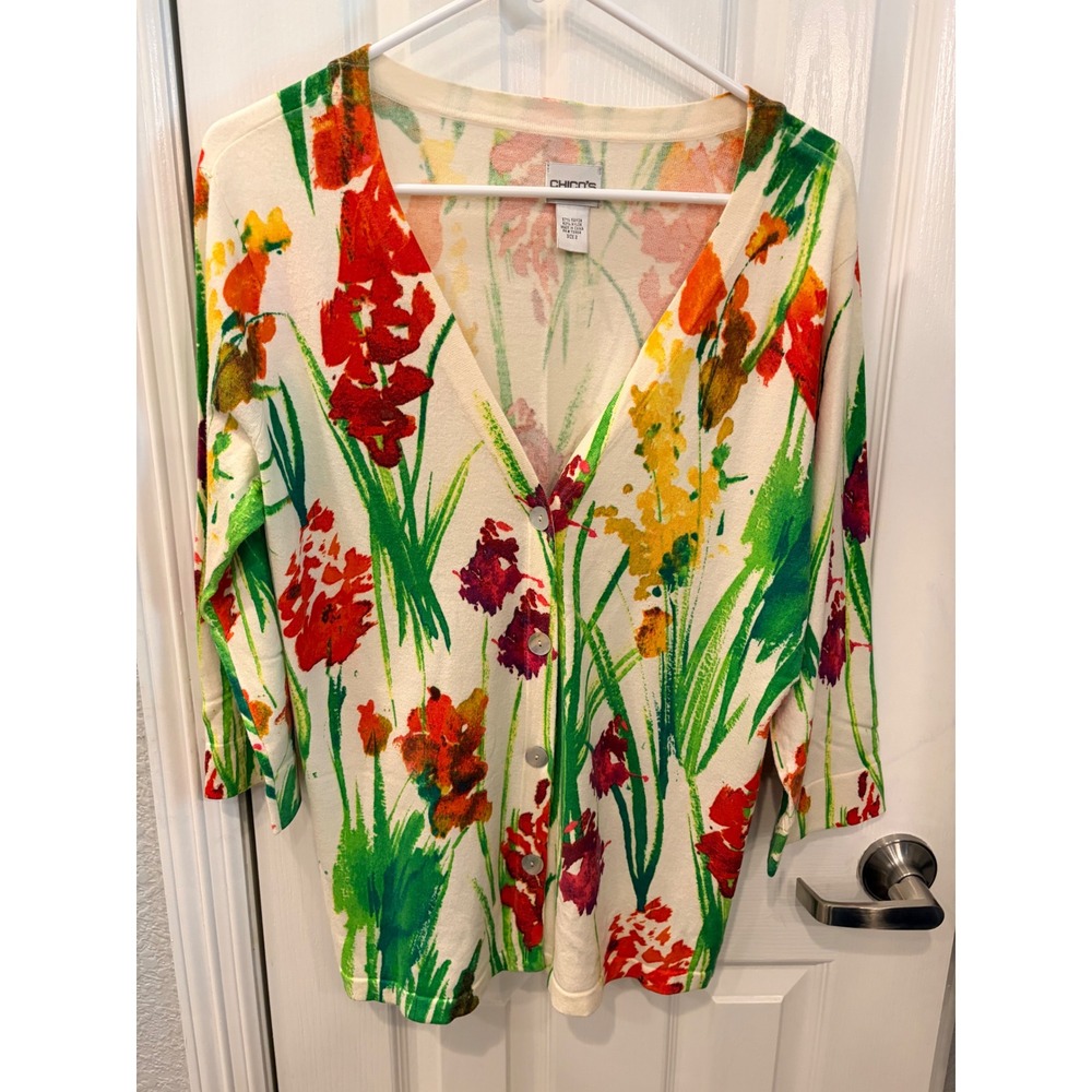 Chico's Cardigan White Floral Print 3/4 Sleeve V-Neck Button Front Sweater